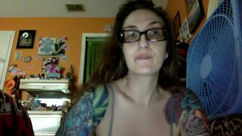 hi guys im back on here 3 online show from 07-20-26, 07:16