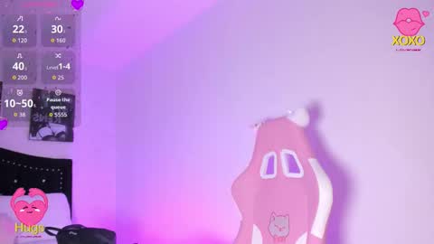 Snapshot of lillypalmer chatting on 01-07-26, 01:13 Lilly online show from 01-07-26, 01:13