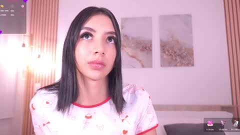 Lilly Thompson  online show from 02-02-25, 11:00