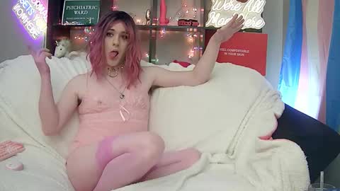 lillyVonT online show from 02-16-26, 12:18