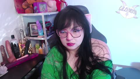 Lilo  online show from 12-23-24, 02:56