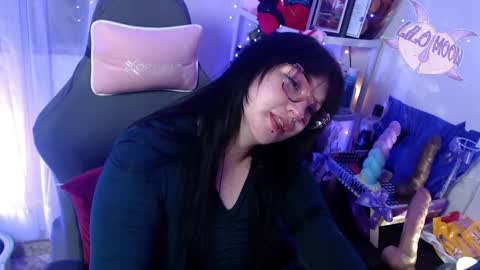 Lilo  online show from 02-18-25, 06:26