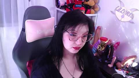 Lilo  online show from 02-24-26, 03:15