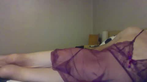 Snapshot of lilone1 chatting on 11-24-25, 08:03 Jenny online show from 11-24-25, 08:03