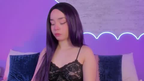 Snapshot of lilou_albrecht chatting on 11-05-25, 01:22 Lilou online show from 11-05-25, 01:22