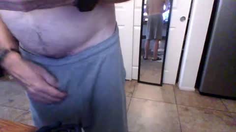 Snapshot of lilpackage69 chatting on 07-15-26, 07:08 lilpackage69 online show from 07-15-26, 07:08