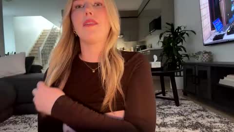 Ava online show from 04-24-26, 02:19