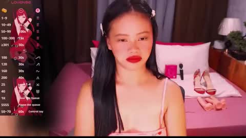 Snapshot of lilsweet_marie chatting on 05-23-26, 02:54 Lilsweet marie online show from 05-23-26, 02:54