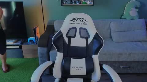 lilteddyboy online show from 10-18-25, 09:43