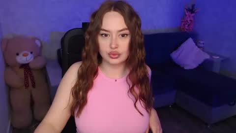 lily_baker_ online show from 05-07-26, 08:09