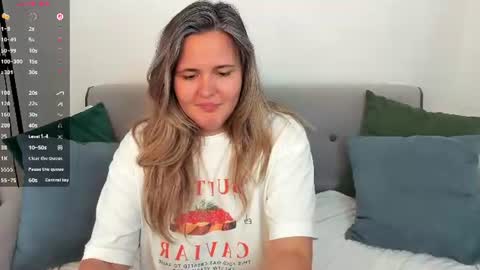 Lily online show from 07-02-26, 03:23