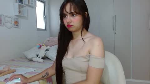 Snapshot of lily_crushx chatting on 10-03-25, 09:12 Lirio         online show from 10-03-25, 09:12