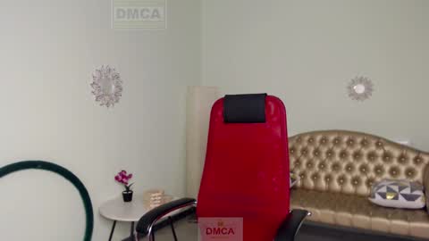 Lily online show from 01-31-25, 01:12