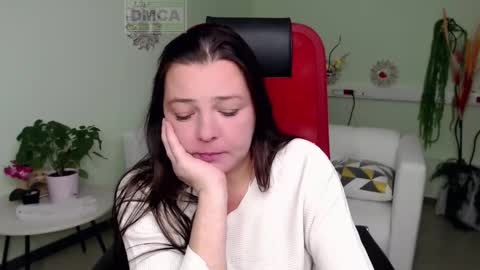 Lily online show from 10-13-25, 05:40