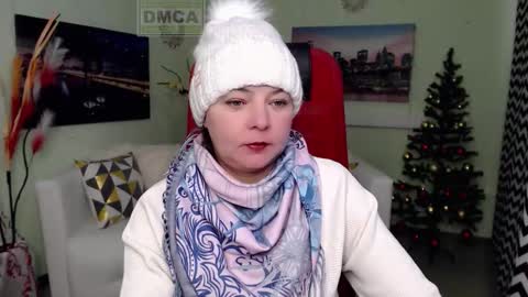 Lily online show from 12-23-25, 08:34