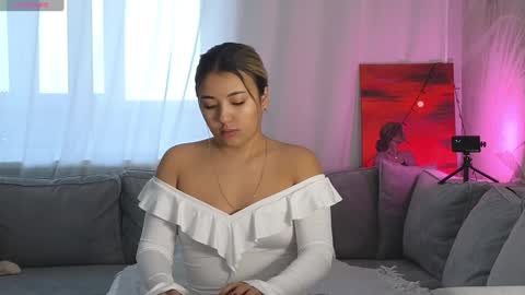 Snapshot of lily_foster_ chatting on 01-13-25, 06:27 Lily online show from 01-13-25, 06:27