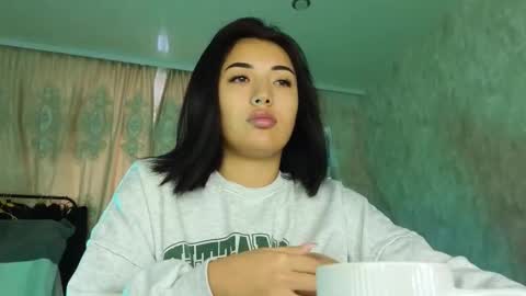 Snapshot of lily_foster_ chatting on 02-07-26, 06:17 Lily online show from 02-07-26, 06:17