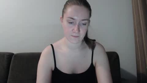 Snapshot of lily_love_x chatting on 12-10-24, 10:58 lily_love_x online show from 12-10-24, 10:58