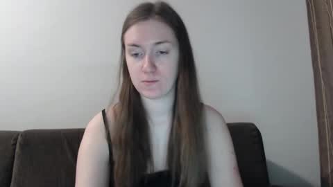 Snapshot of lily_love_x chatting on 03-12-25, 04:41 lily_love_x online show from 03-12-25, 04:41