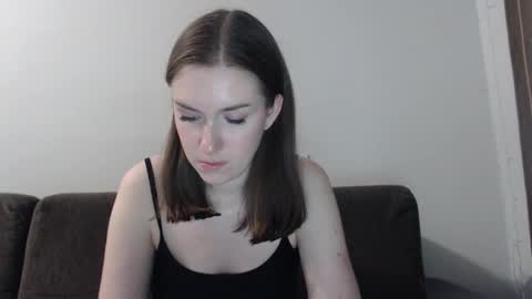 Snapshot of lily_love_x chatting on 10-09-25, 10:19 lily_love_x online show from 10-09-25, 10:19