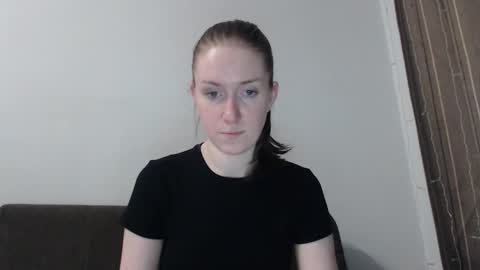 lily_love_x online show from 03-25-26, 10:49