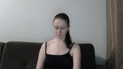 lily_love_x online show from 06-11-26, 12:32