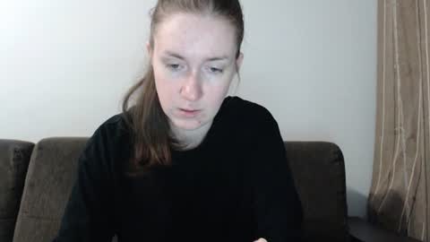 lily_love_x online show from 06-24-26, 07:29