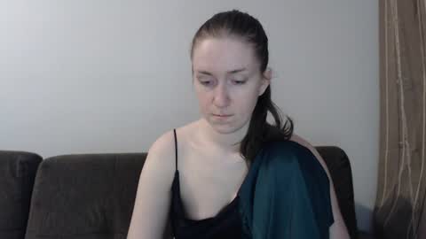 lily_love_x online show from 06-25-26, 04:56