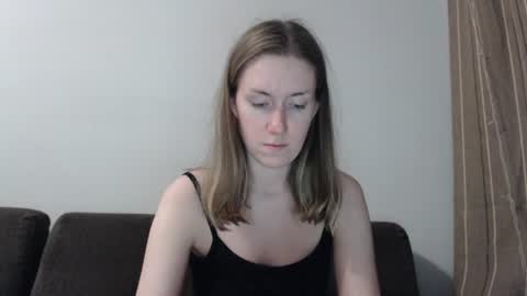 lily_love_x online show from 07-16-26, 11:44