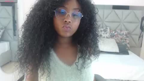 lily_mendoza online show from 06-10-26, 07:46