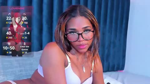 Snapshot of lily_miiller chatting on 01-21-25, 08:54 Lily Miiller online show from 01-21-25, 08:54