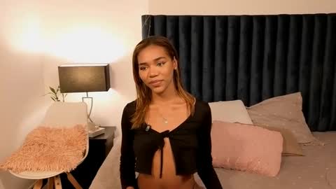 Lily Miiller online show from 09-21-25, 08:54