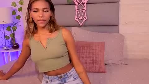 Snapshot of lily_miiller chatting on 11-06-25, 11:26 Lily Miiller online show from 11-06-25, 11:26