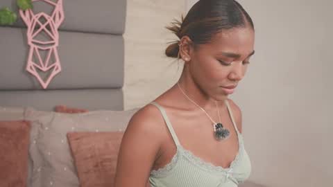 Snapshot of lily_miiller chatting on 11-15-25, 08:16 Lily Miiller online show from 11-15-25, 08:16