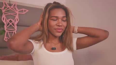 Snapshot of lily_miiller chatting on 12-03-25, 09:35 Lily Miiller online show from 12-03-25, 09:35