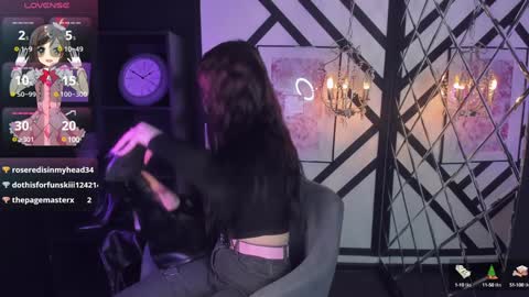 Lily online show from 12-08-24, 09:57