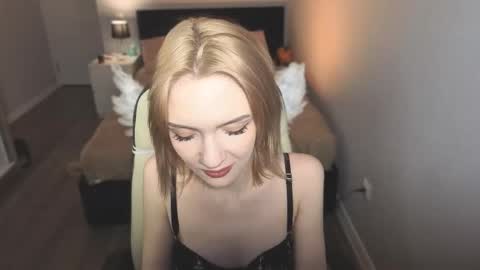 Lily online show from 02-22-26, 12:58