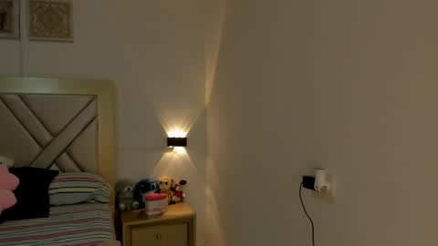 Snapshot of lily_noir_ chatting on 04-16-26, 11:33 lily_noir_ online show from 04-16-26, 11:33