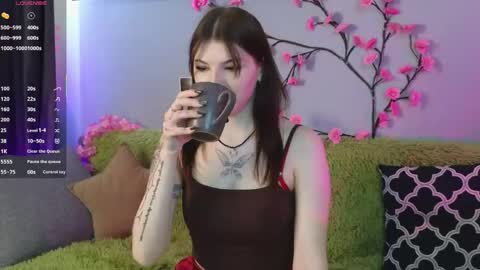 Lily online show from 05-19-26, 07:47