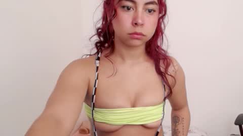 Lily Roberts online show from 01-06-26, 03:38