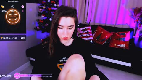 Snapshot of lily_xbaby chatting on 12-28-24, 02:42 LILY online show from 12-28-24, 02:42