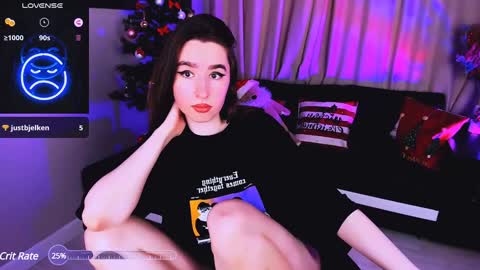 Snapshot of lily_xbaby chatting on 12-30-24, 05:02 LILY online show from 12-30-24, 05:02