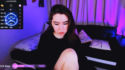 Snapshot of lily_xbaby chatting on 02-06-25, 07:13 LILY online show from 02-06-25, 07:13