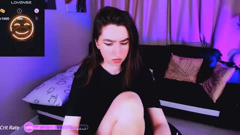 Snapshot of lily_xbaby chatting on 02-19-25, 10:12 LILY online show from 02-19-25, 10:12