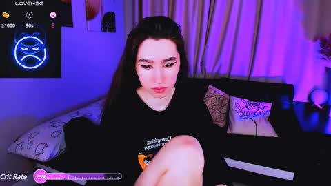 Snapshot of lily_xbaby chatting on 03-08-25, 08:44 LILY online show from 03-08-25, 08:44