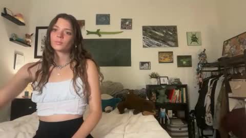 lilybrown07 online show from 02-03-26, 08:25