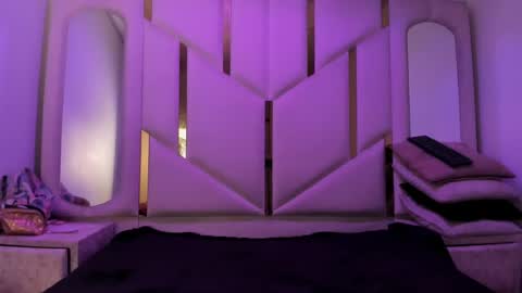 lily online show from 07-28-26, 01:32