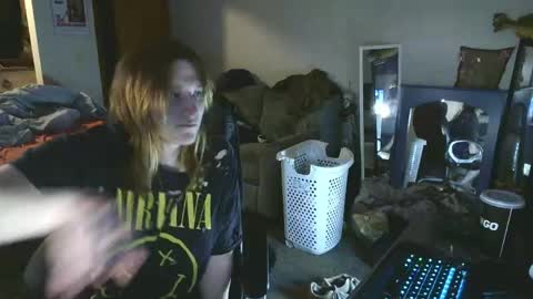 lilybvixen online show from 04-21-26, 02:37