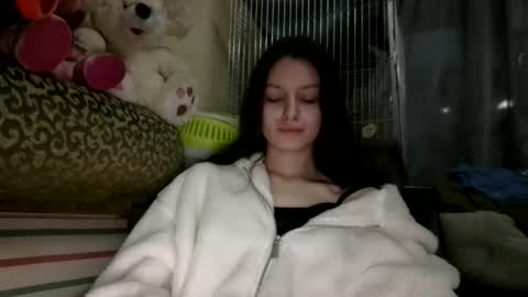 lilycandy_ online show from 12-04-24, 01:53