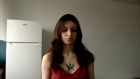 lilycandy_ online show from 03-10-25, 09:43